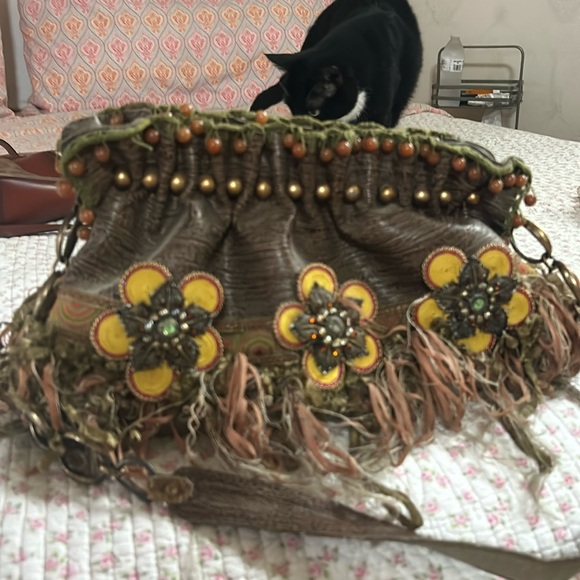 Mary Frances Handbags - Vintage Mary Francis frame bag, textured leather gold hardware boho